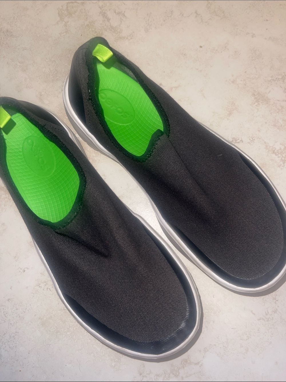 Oofos Slip-On shoes Performance sporty activewear 8.5 women